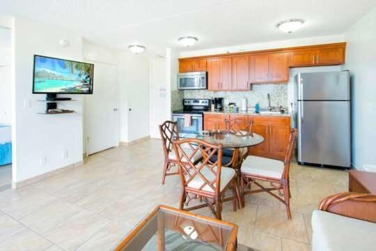 Deluxe Panoramic Mountain View Condo - 37Th Floor, Free Parking & Wifi Condo Honolulu Exterior photo