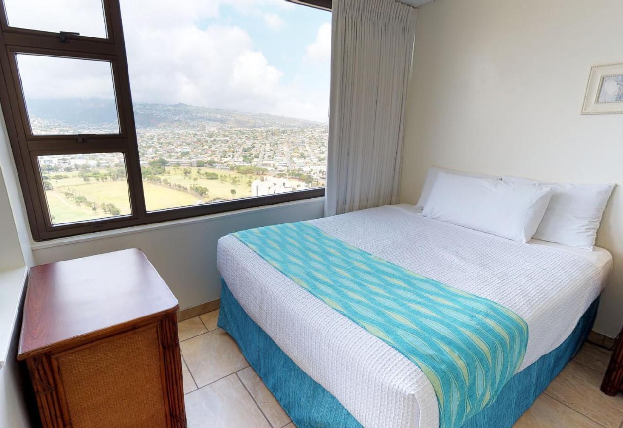 Deluxe Panoramic Mountain View Condo - 37Th Floor, Free Parking & Wifi Condo Honolulu Exterior photo