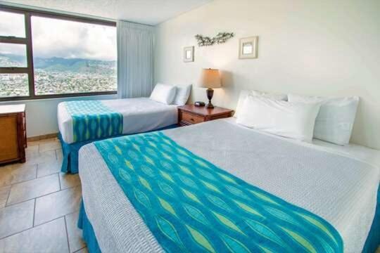 Deluxe Panoramic Mountain View Condo - 37Th Floor, Free Parking & Wifi Condo Honolulu Exterior photo